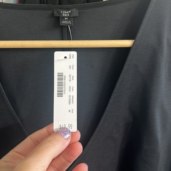 Top - Picture 2 of 2